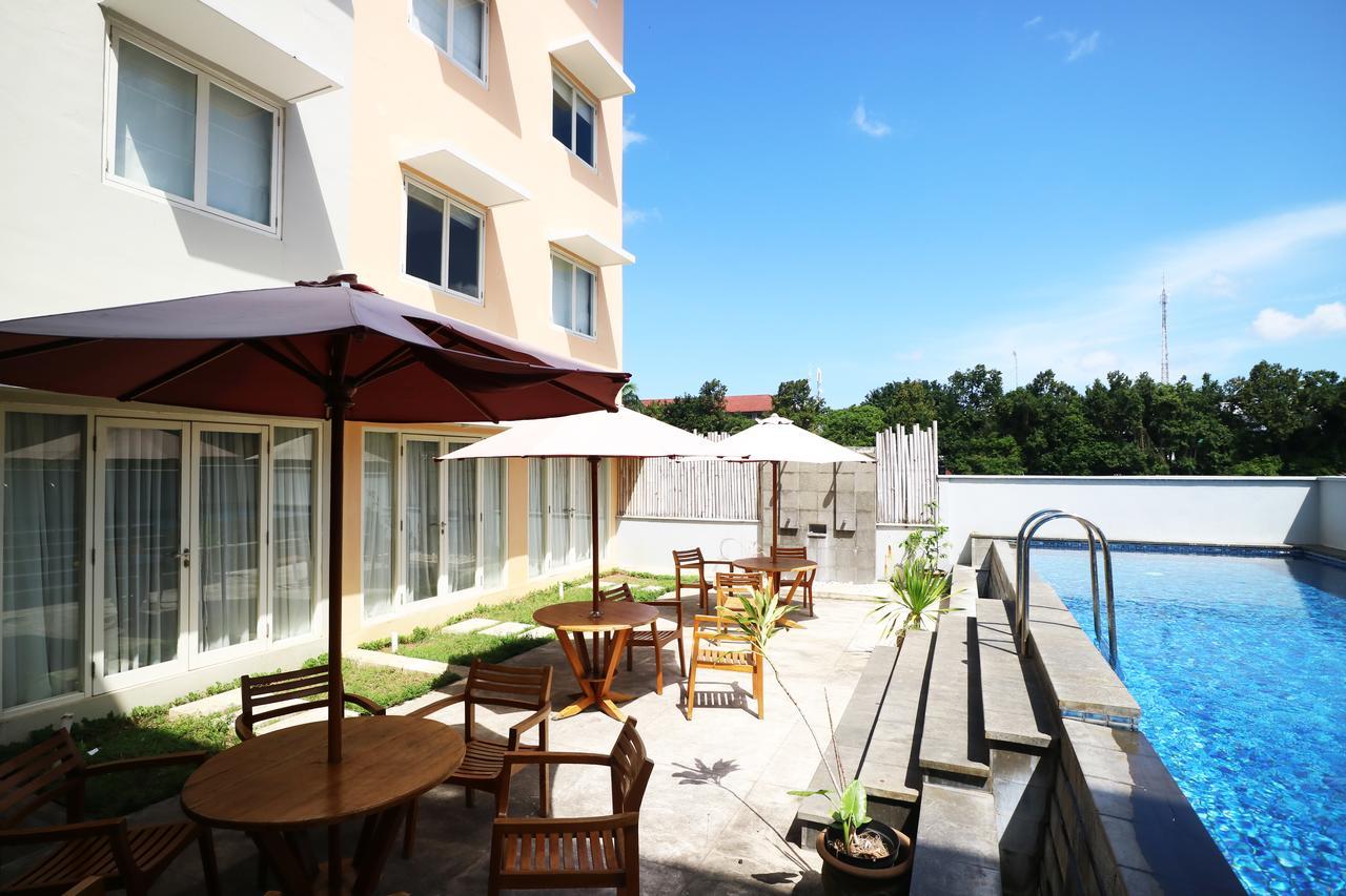 Santosa City Hotel Denpasar Zewnętrze zdjęcie