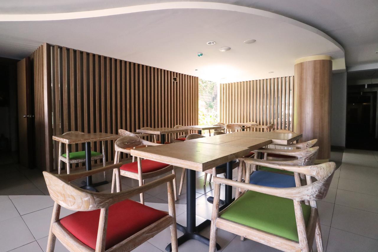 Santosa City Hotel Denpasar Zewnętrze zdjęcie